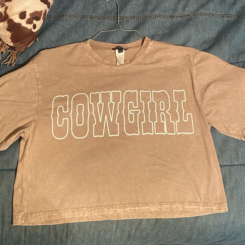 Fashion Nova Cropped Tee